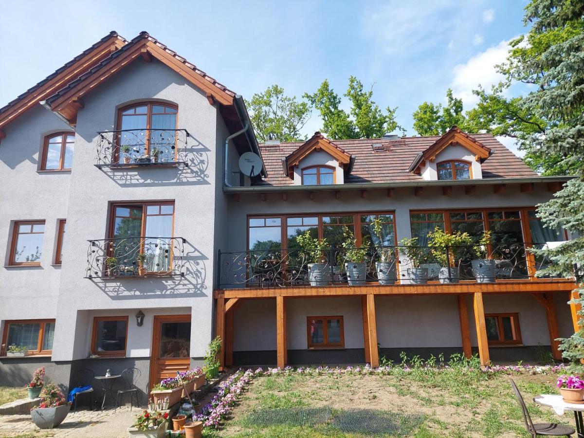 La Brigitte Et Bernd Hotel Хенигсдорф Екстериор снимка